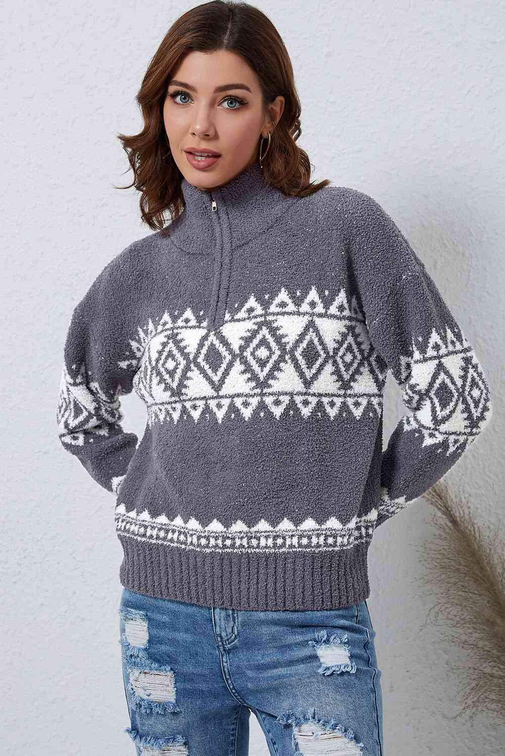 swvws Zip-Up Geometrical Pattern Pullover Sweater