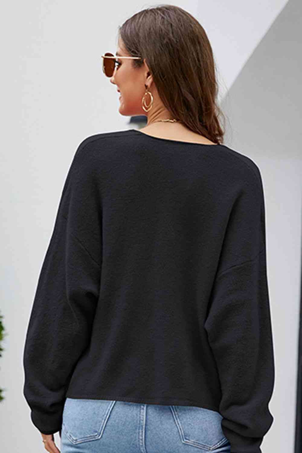 swvws V-Neck Center Seam Sweater