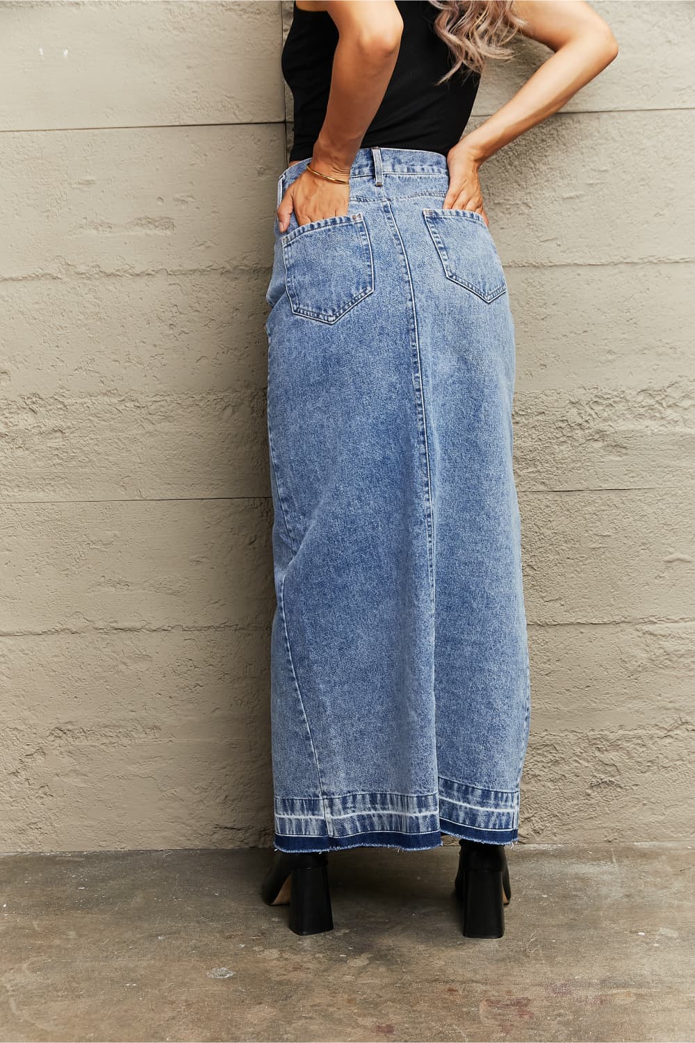 themeisles Front Slit Maxi Denim Skirt