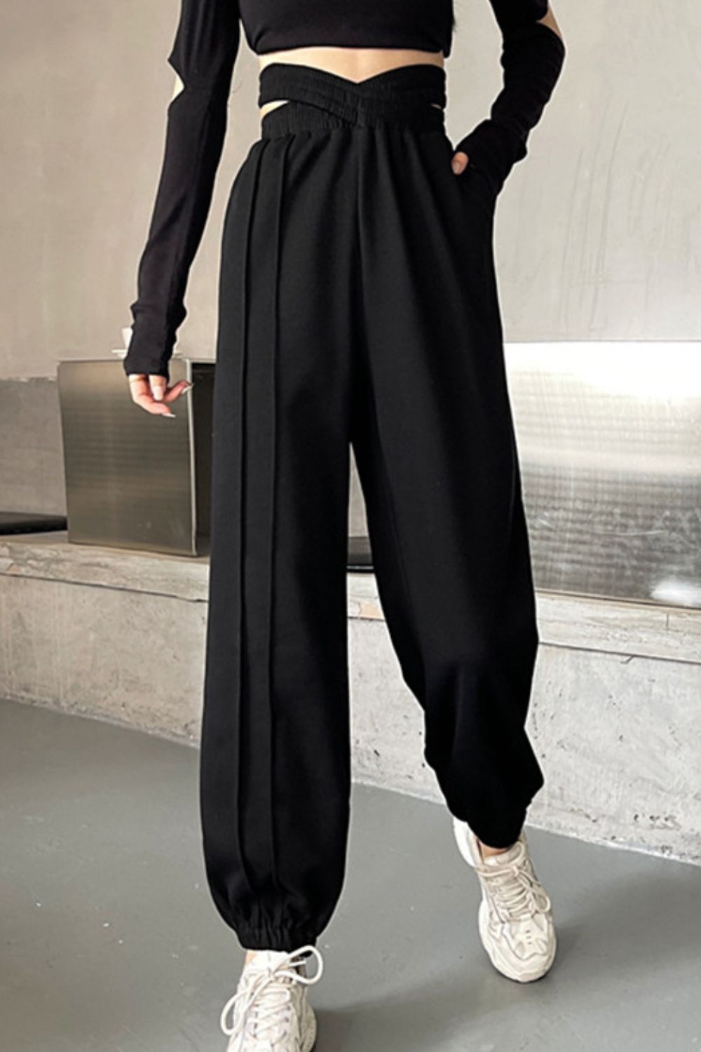 swvws Crisscross Long Sweatpants