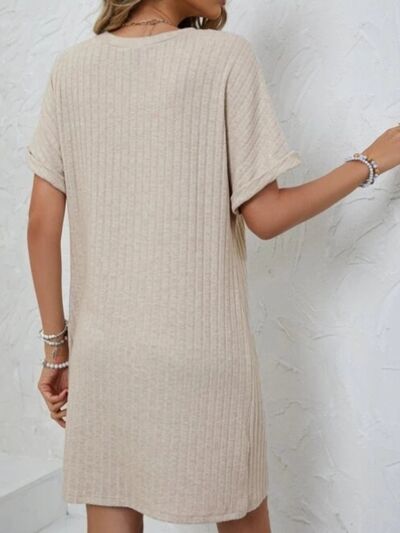 swvws Ribbed V-Neck Short Sleeve Dress