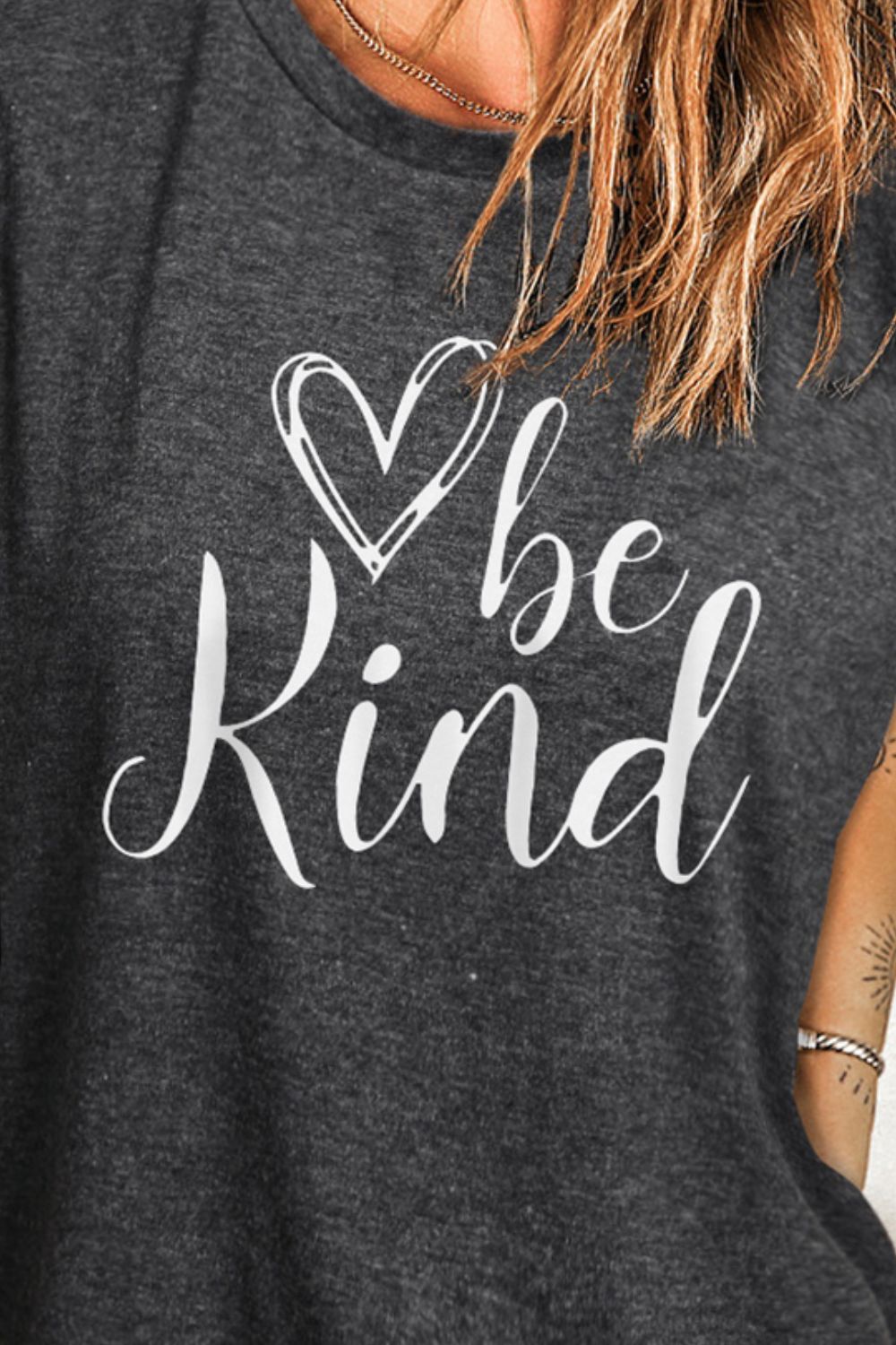 swvws BE KIND Graphic Round Neck Tank