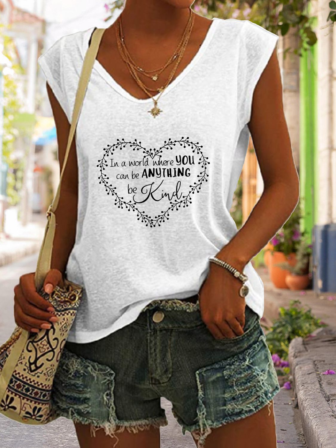 swvws Full Size Heart Graphic V-Neck Tank