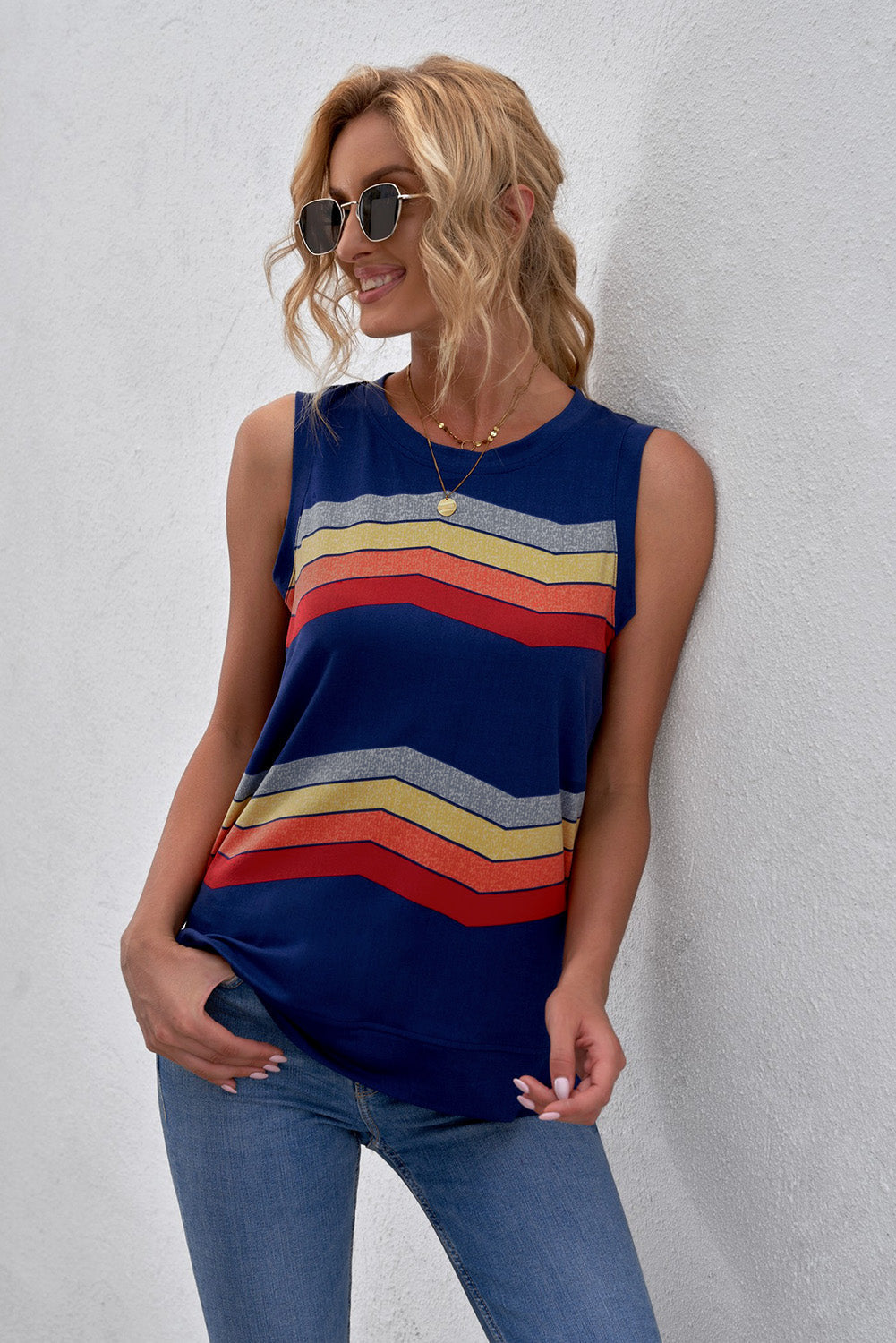 swvws Printed Side Slit Round Neck Tank