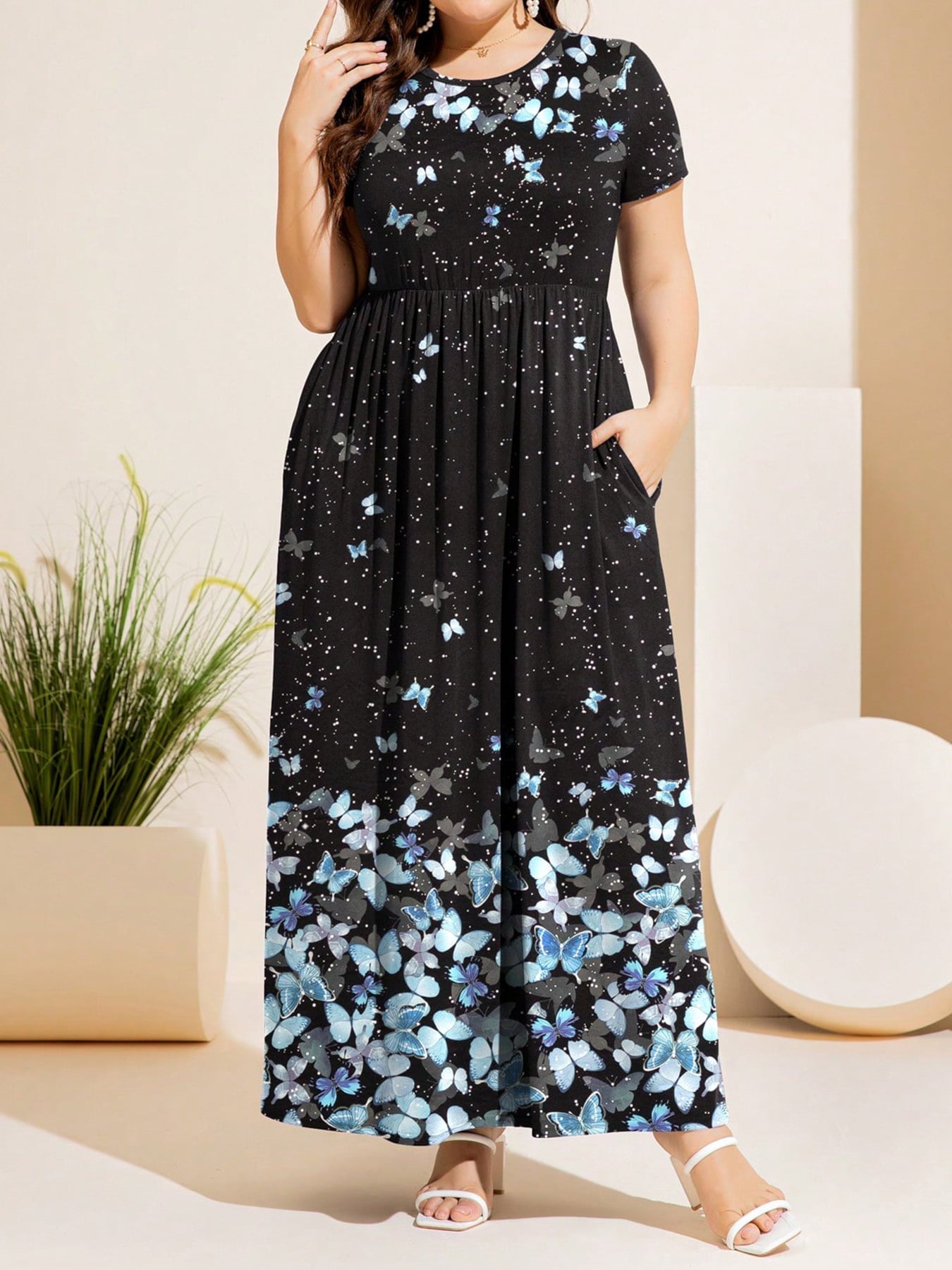 swvws Plus Size Printed Round Neck Short Sleeve Maxi Dress