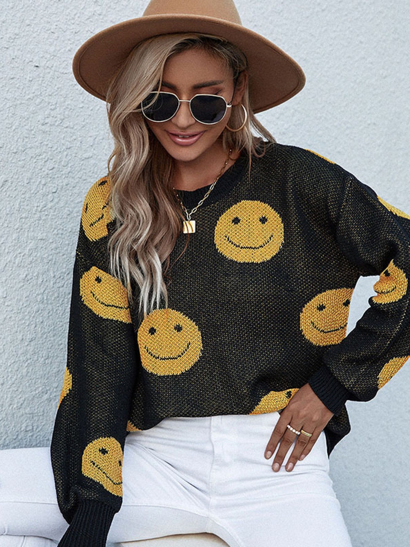 swvws Smiley Face Sweater